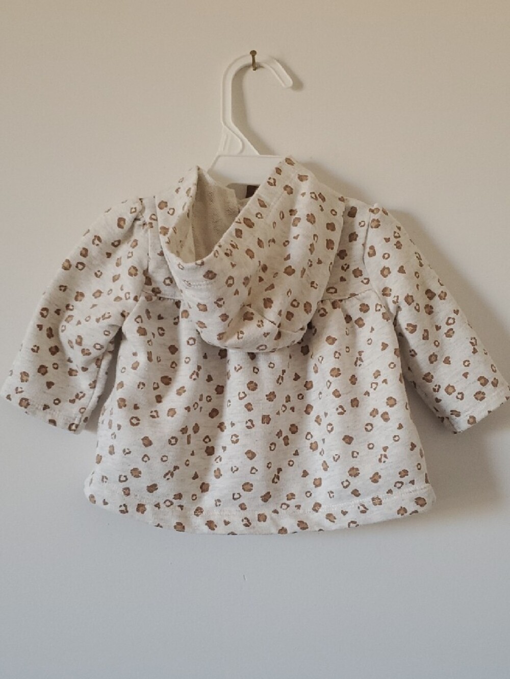 Baby Girl Hooded Zip Jacket - Cream with Brown Leopard Print Size 0-3 Month - Picture 2 of 3